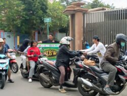 Di Mushola ‘Al Hidayah’ Kampung Karang Mulya Tangerang, PROGRAM JUMAT BERKAH Pekan ke-65 Sedekah Barang & Berbagi Takjil                              