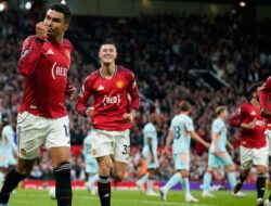 MU Menang Lawan Brentford, Jersey (RED) Bikin Laga Penuh Makna*