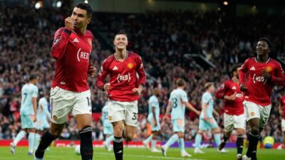 MU Menang Lawan Brentford, Jersey (RED) Bikin Laga Penuh Makna*