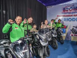 Pertamina Patra Niaga Apresiasi Mitra Ojol, Serahkan 25 Yamaha Lexi kepada Pemenang Program BOOM