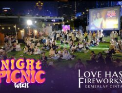 WeTV Sulap Rooftop GBK Jadi Bioskop Piknik, Nobar Love Has Fireworks Disambut Antusias Penggemar Dracin