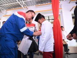 Pertamina Tebar Kepedulian di Banyuwangi, Ratusan Anak Terima Bantuan Pendidikan dan Santunan