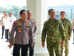Soliditas TNI-Polri Kian Kokoh, Panglima TNI Terima Silaturahmi Kapolri di Mabes TNI