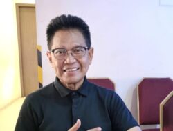 Obbie Messakh Tak Berhenti Bernyanyi: “Mati Banya” dan Cerita Cinta yang Terlambat