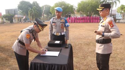 Polres Banyuasin Gelar Sertijab Sejumlah Pejabat, Kapolres Banyuasin Tekankan Profesionalitas dan Pengabdian