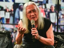 Merayakan Legasi Sang ‘Burung Merak’ WS Rendra, Lewat Konser “Reaktulisasi Mengolah Daya Hidup dan Daya Cipta” di Solo