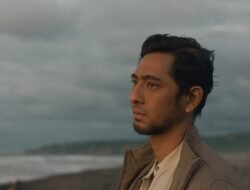 Bikin Deg-Degan! Arya Saloka Sampai Belajar Iqro demi Perankan Ustaz Adam di Film Munafik