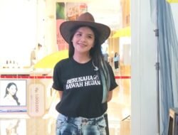 Idgitaf Bawa Album “Berusaha di Bawah Hujan” ke Panggung Semi-Teatrikal
