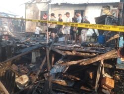 Kebakaran Rumah di Sungsang IV, Polisi Bergerak Cepat Amankan Lokasi dan Lakukan Pendataan Kerugian