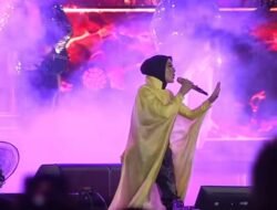 Syahrini Bikin Pestapora Riuh: Minta Minum hingga “Pusing” Gara-Gara Tangga