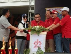 10.000 Warga Bergerak di Festival Olahraga Rakyat Jakarta, Pramono Bidik KORMI Juara Umum