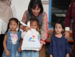Dukung Pemenuhan Gizi Keluarga, Kilang Plaju Salurkan Paket PMT bagi Ratusan Balita dan Ibu Hamil di Kelurahan Sungai Rebo