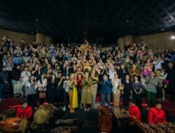 Bukan Meliput, Kini 12 Wartawan Jadi Pemain Wayang di HUT ke-13 Galeri Indonesia Kaya