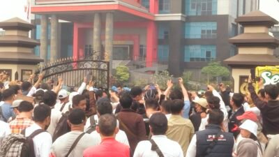 Gelar Aksi Damai di Mapolda Sumsel, Koalisi Pers Desak Tuntaskan Kekerasan Jurnalistik dan Copot Dirintelkam